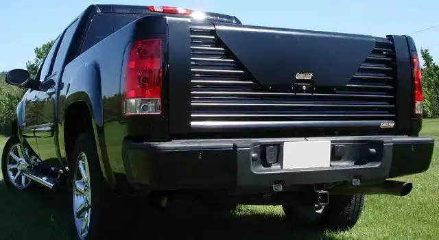 Custom Flow Elite Straight Tailgate – Model R-El10 For Full-Size Trucks 1