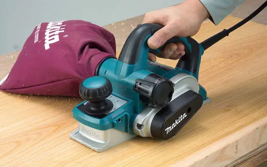 Makita Kp0810K 850W Palm Router – Precision Edge Guide, Fine Depth Adjustment, Low Noise 1