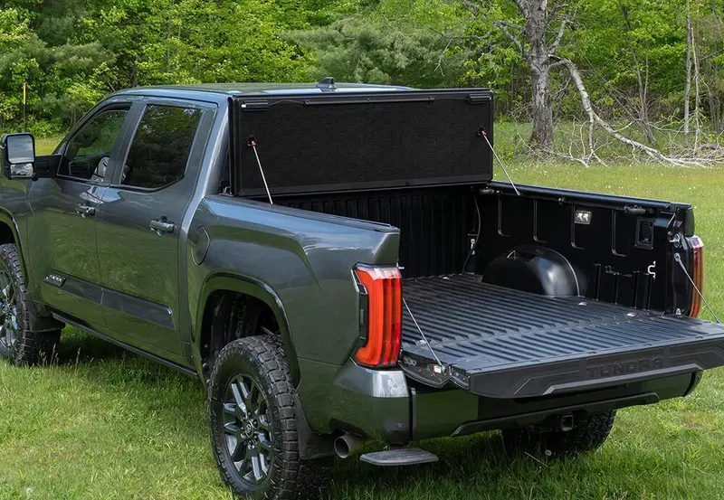 Enthuze Ent80011 R-Series Hard Folding Tonneau Cover – Aluminum-Frame Retractable Truck Bed Cover 1